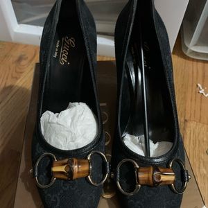 New Authentic Gucci Pumps  6 RARE!